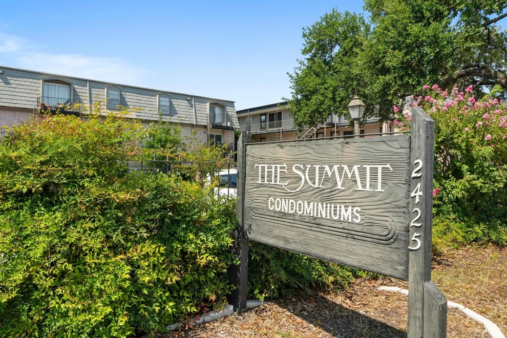 Unit for sale at 2425 Ashdale DR, Austin, TX 78757