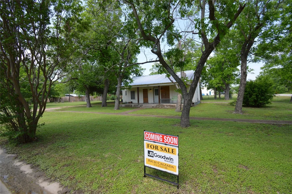 Unit for sale at 307 S Evie ST, Bartlett, TX 76511