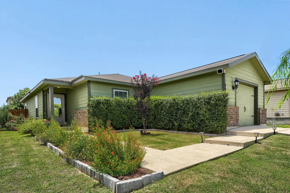 Unit for sale at 116 Millers LOOP, Jarrell, TX 76537