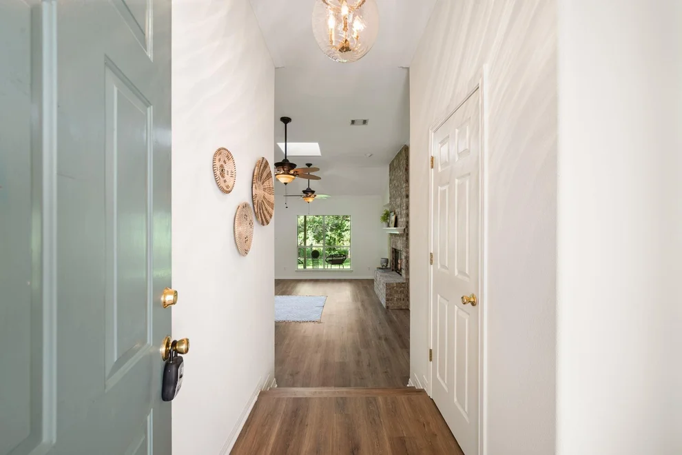 Unit for sale at 1005 Briargate DR, Austin, TX 78753
