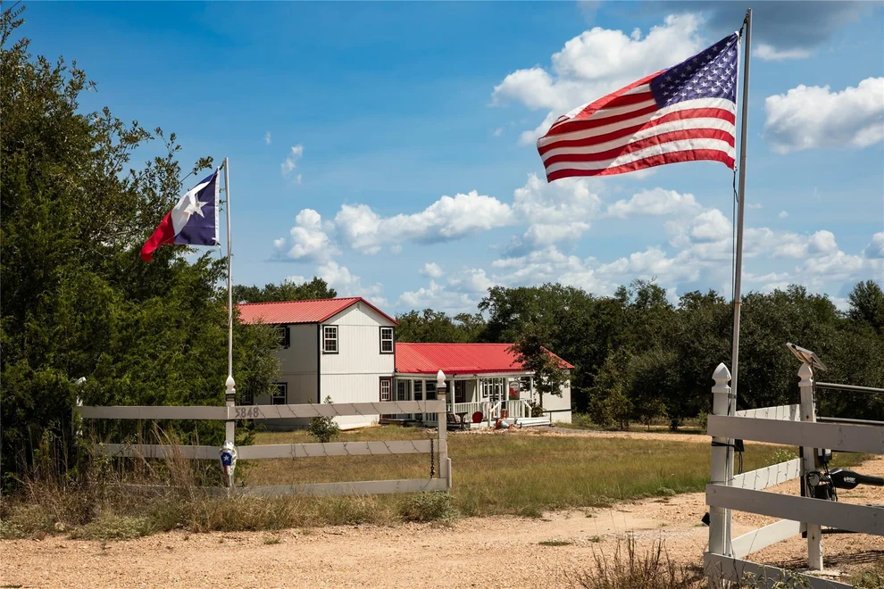 Unit for sale at 5848 FM 180, Ledbetter, TX 78946