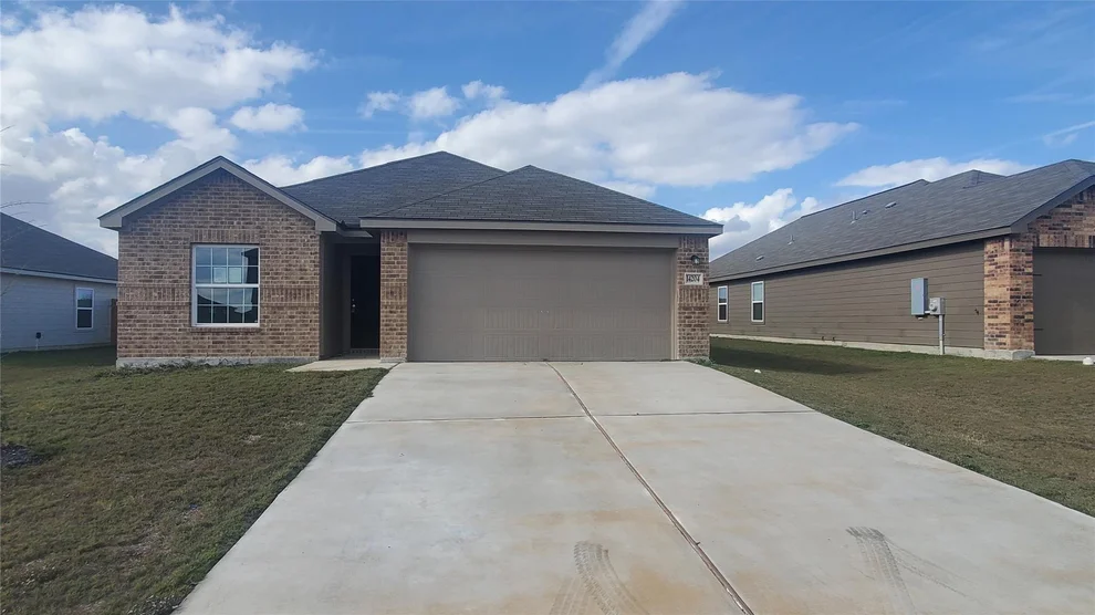 Unit for sale at 14204 Hacienda Estates DR, Elgin, TX 78621