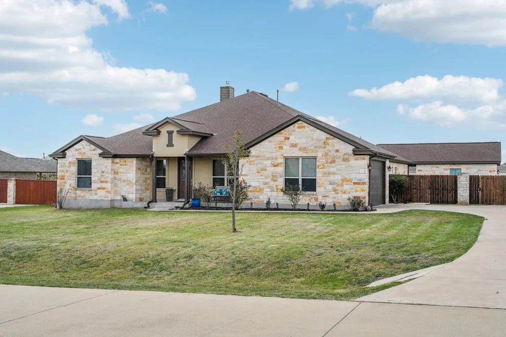 Unit for sale at 281 Chisholm TRL, Bastrop, TX 78602