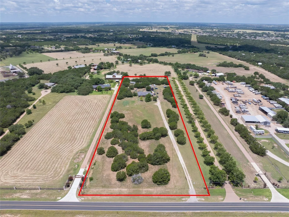 Unit for sale at 1959 County Road 200, Liberty Hill, TX 78642