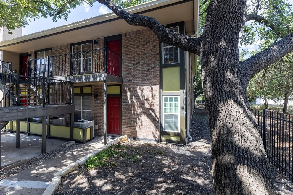 Unit for sale at 7685 Northcross DR, Austin, TX 78757
