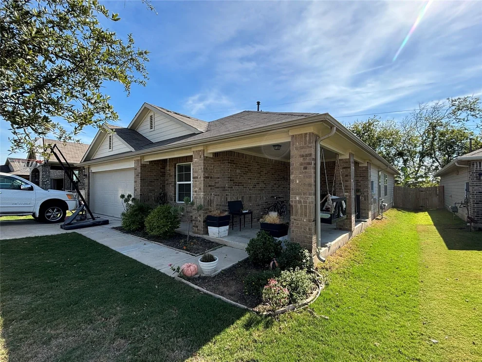 Unit for sale at 102 Marimoor DR, Hutto, TX 78634