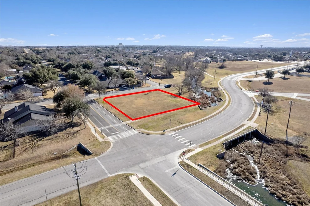 Unit for sale at 3949 Pinehurst DR, Taylor, TX 76574