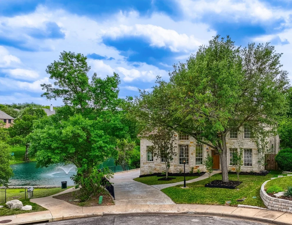 Unit for sale at 2804 Lenwood CT, Austin, TX 78738