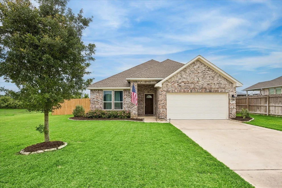 Unit for sale at 1401 Timber Oaks DR, Brenham, TX 77833