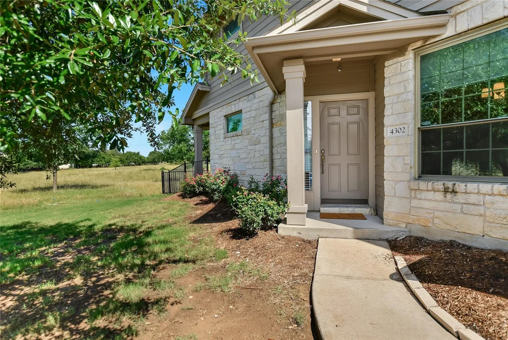 Unit for sale at 9201 Brodie LN, Austin, TX 78748