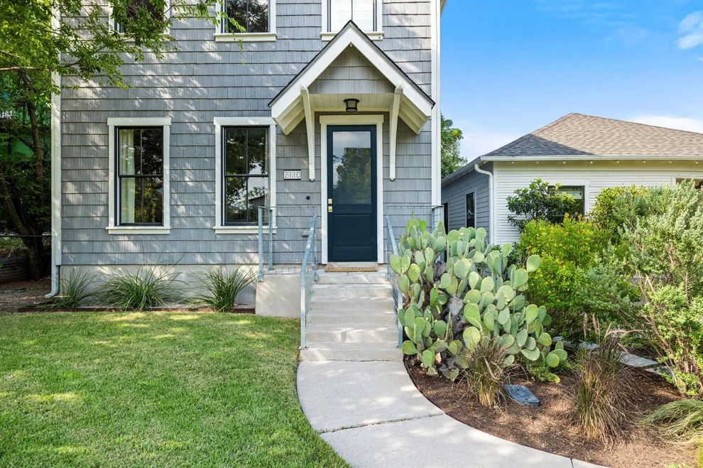Unit for sale at 2110 E 9th ST, Austin, TX 78702