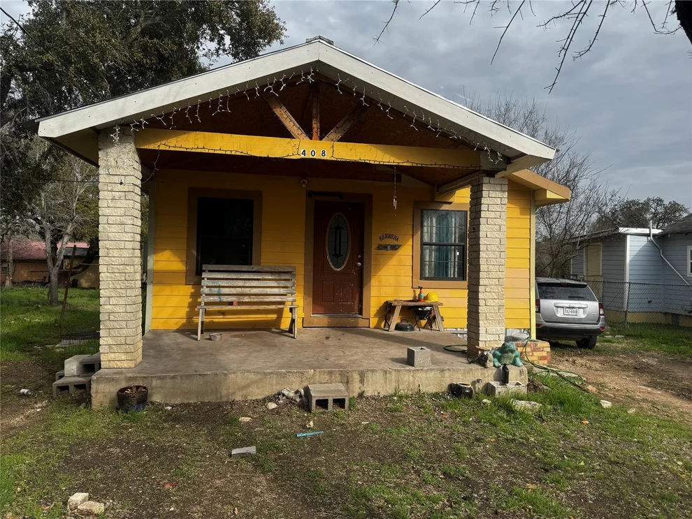 Unit for sale at 408 Sabine ST, Lockhart, TX 78644