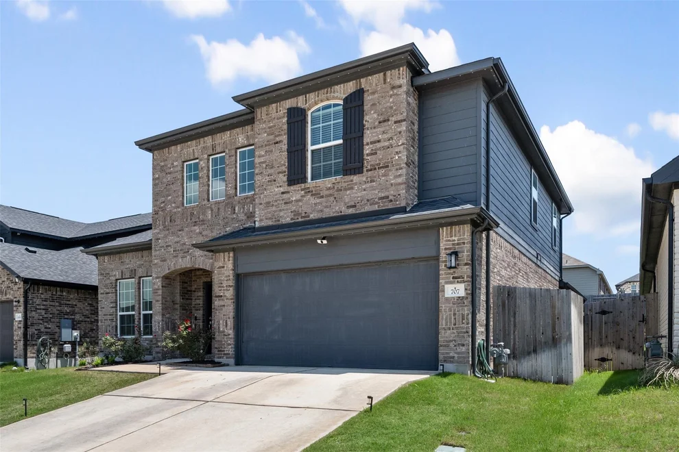 Unit for sale at 707 Sugar Cane RD, Buda, TX 78610