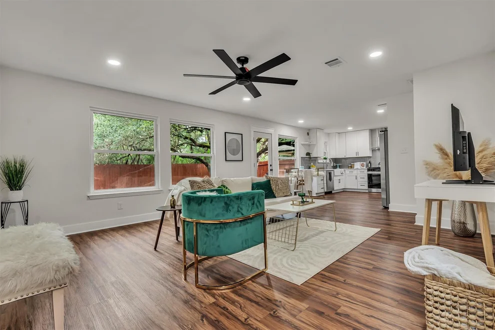 Unit for sale at 8921 Corran Ferry DR, Austin, TX 78749
