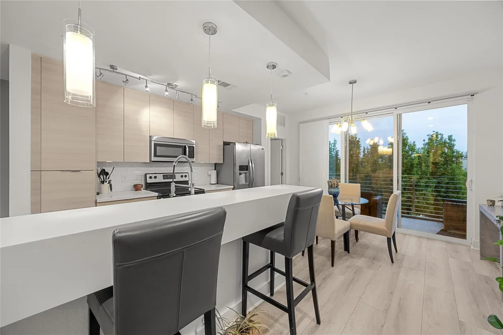 Unit for sale at 604 N Bluff DR, Austin, TX 78745