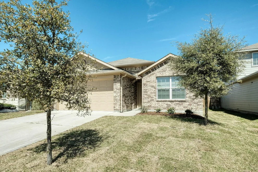 Unit for sale at 11648 Cambrian RD, Manor, TX 78653