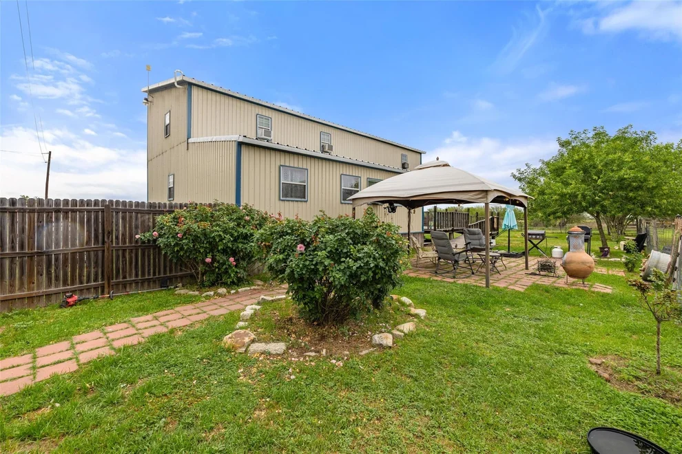 Unit for sale at 3210 County Road 226, Giddings, TX 78942