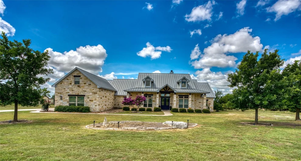 Unit for sale at 114 Big Sky, Burnet, TX 78611