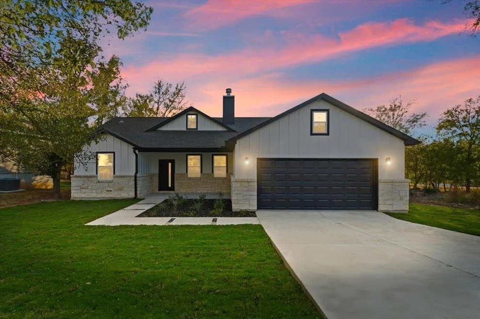 Unit for sale at 105 E Keomuku LN, Bastrop, TX 78602