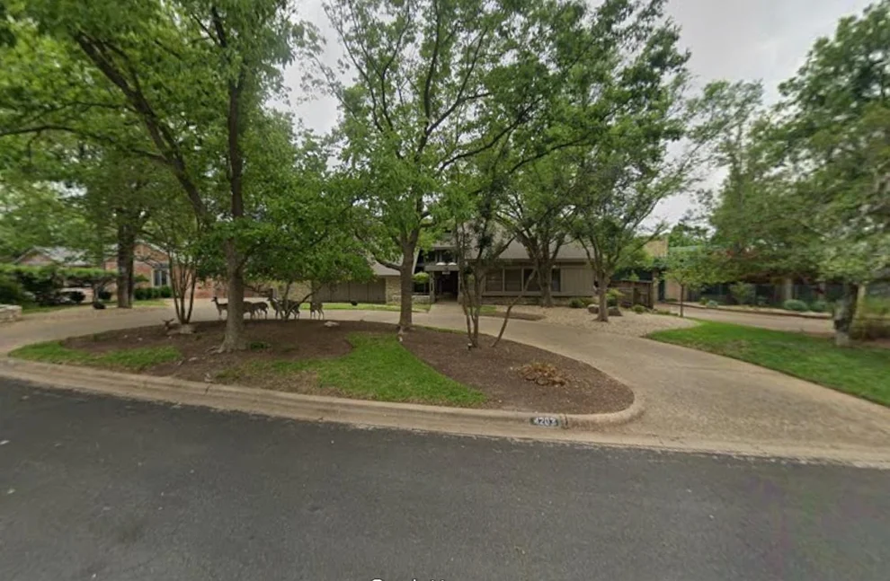 Unit for sale at 4203 Farhills DR, Austin, TX 78731