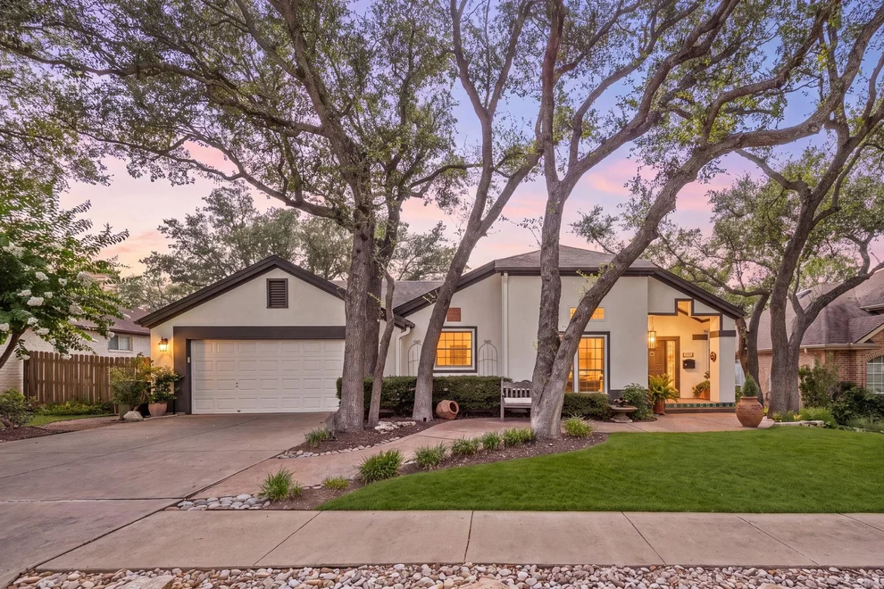Unit for sale at 301 Riverview DR, Georgetown, TX 78628