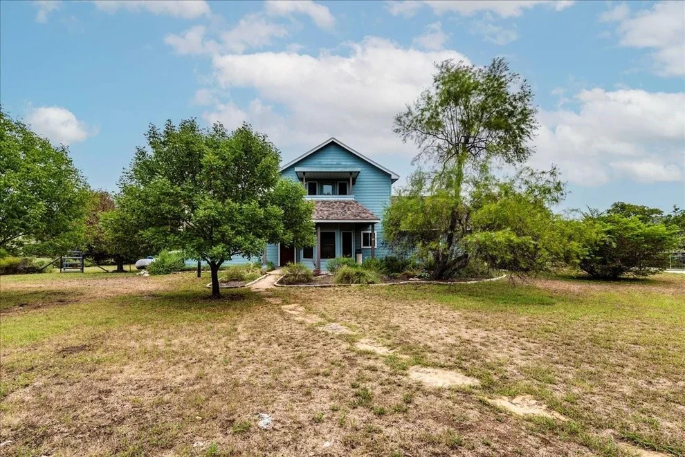 Unit for sale at 144 Arabian Ave N, Liberty Hill, TX 78642