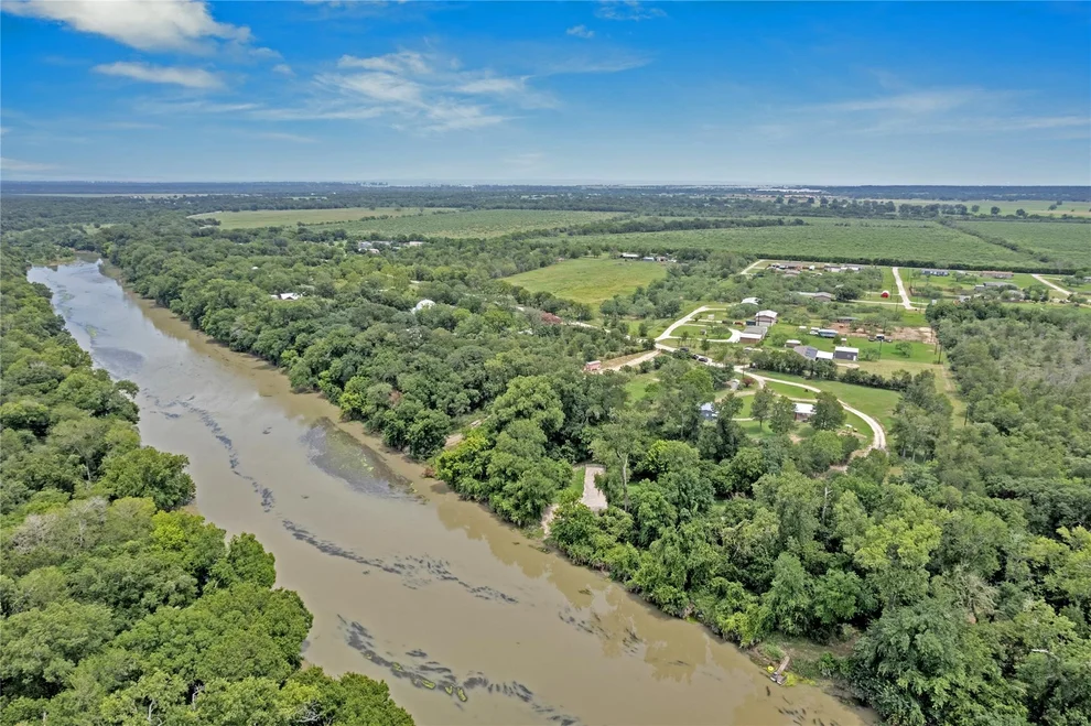 Unit for sale at 213 River Front DR, Cedar Creek, TX 78612