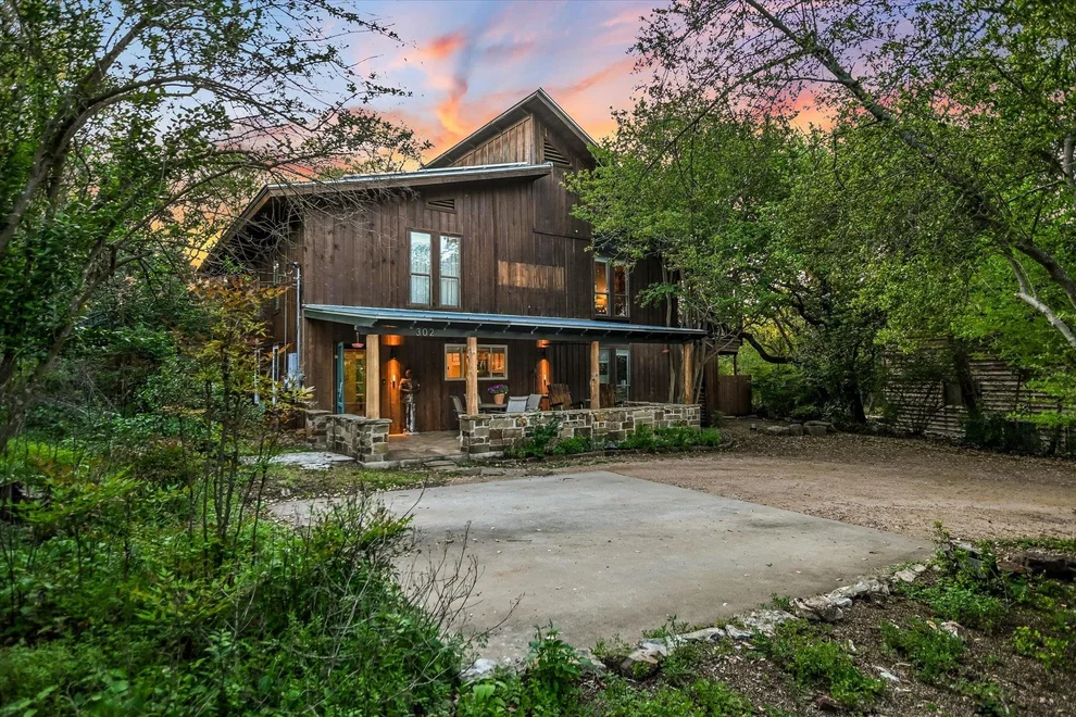 Unit for sale at 302 N Lake Hills DR, Austin, TX 78733