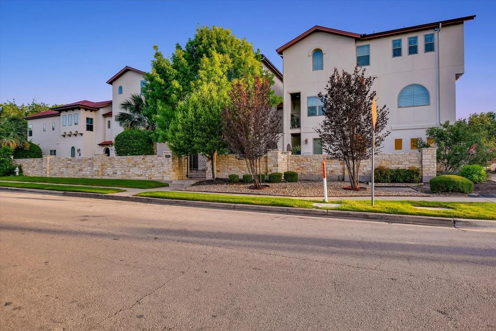 Unit for sale at 2207 Pasadena DR, Austin, TX 78757