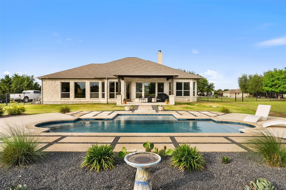 Unit for sale at 108 Buffalo Speedway, Liberty Hill, TX 78642