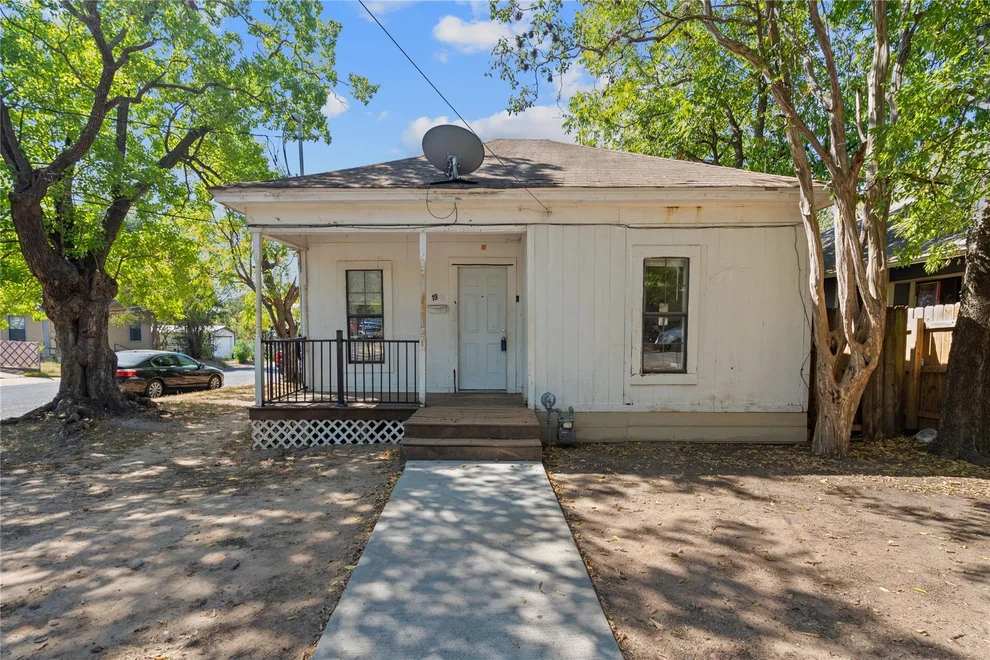 Unit for sale at 1915 Tillotson Ave, Austin, TX 78702