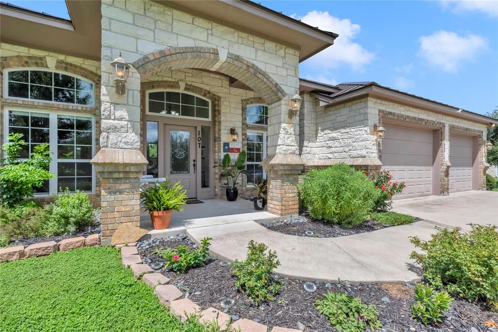 Unit for sale at 107 Redbird ST, Marble Falls, TX 78654