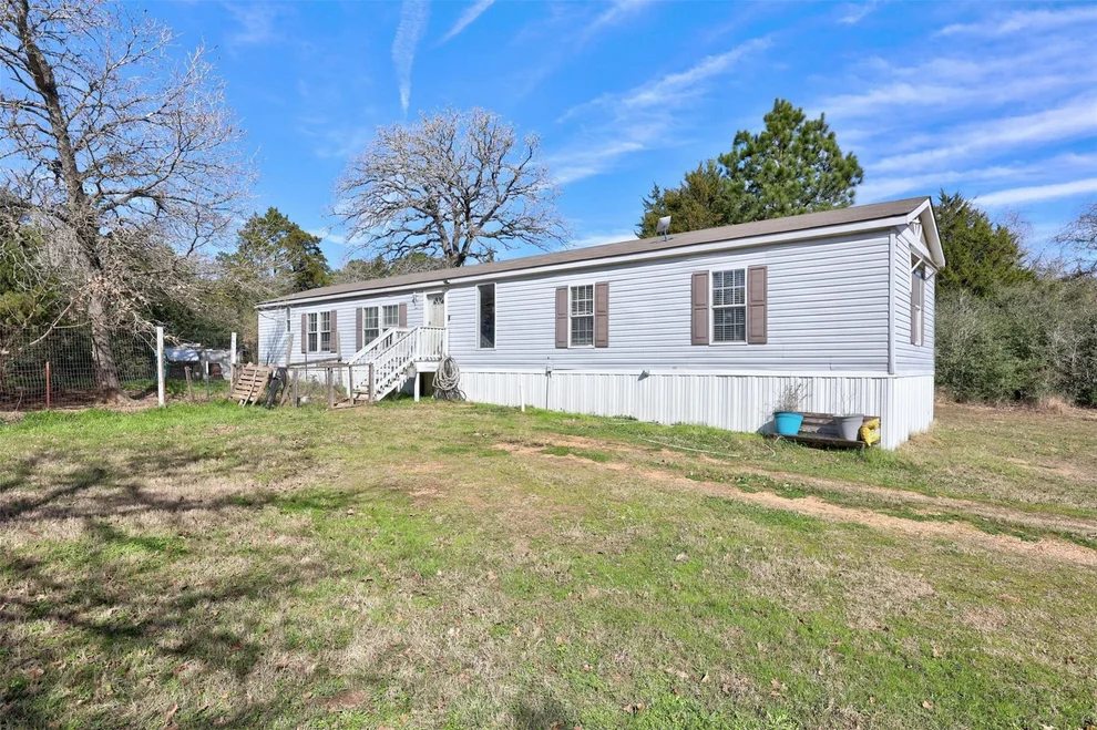 Unit for sale at 888 Pine Valley LOOP, Smithville, TX 78957