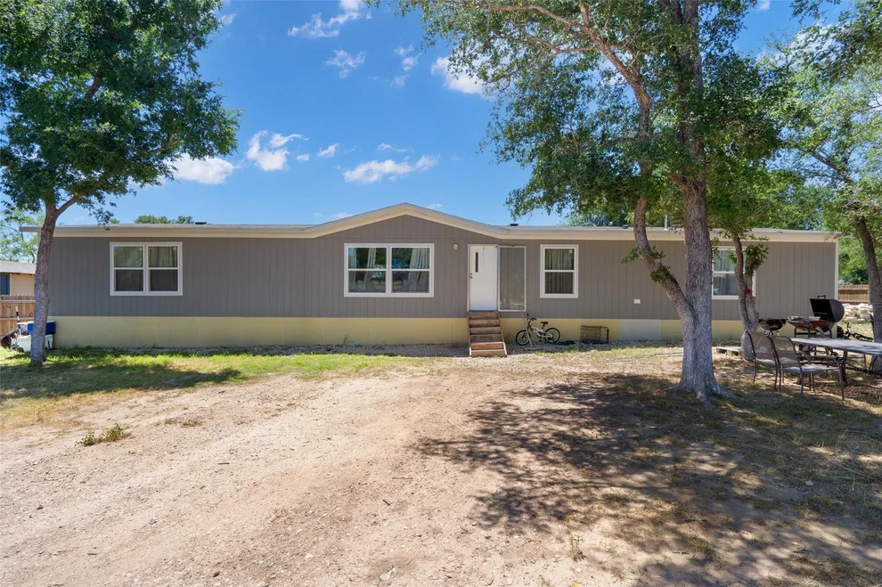 Unit for sale at 279 Hershal LN, Cedar Creek, TX 78612