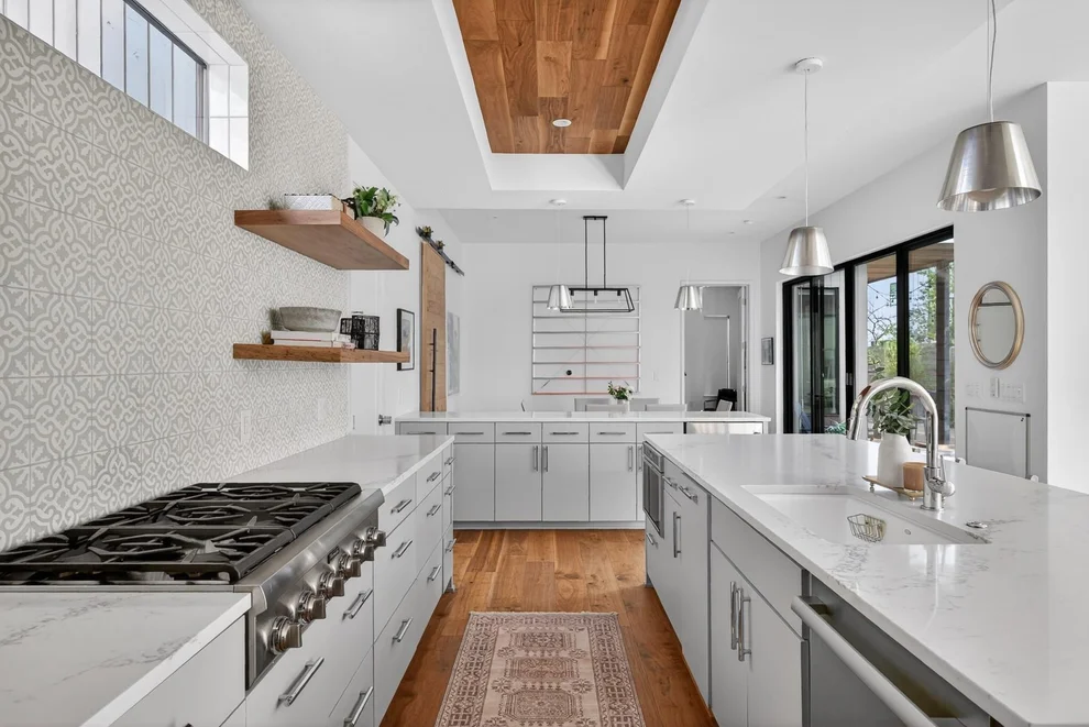 Unit for sale at 1605 Chelsea LN, Austin, TX 78704