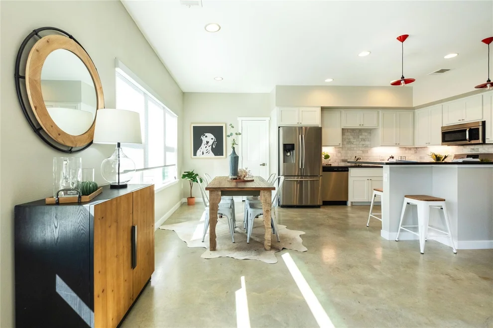 Unit for sale at 7601 Bethune Ave, Austin, TX 78752