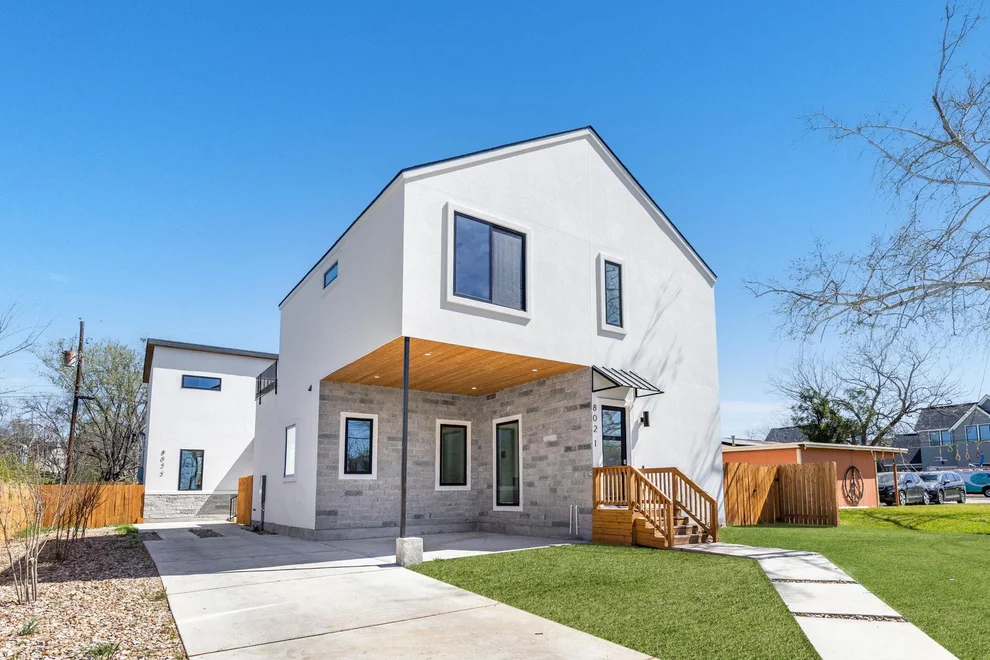 Unit for sale at 802 Philco DR, Austin, TX 78745