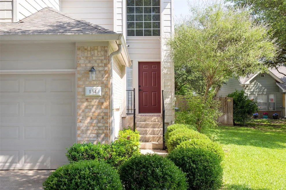 Unit for sale at 134 Prairie Springs CV, Georgetown, TX 78626