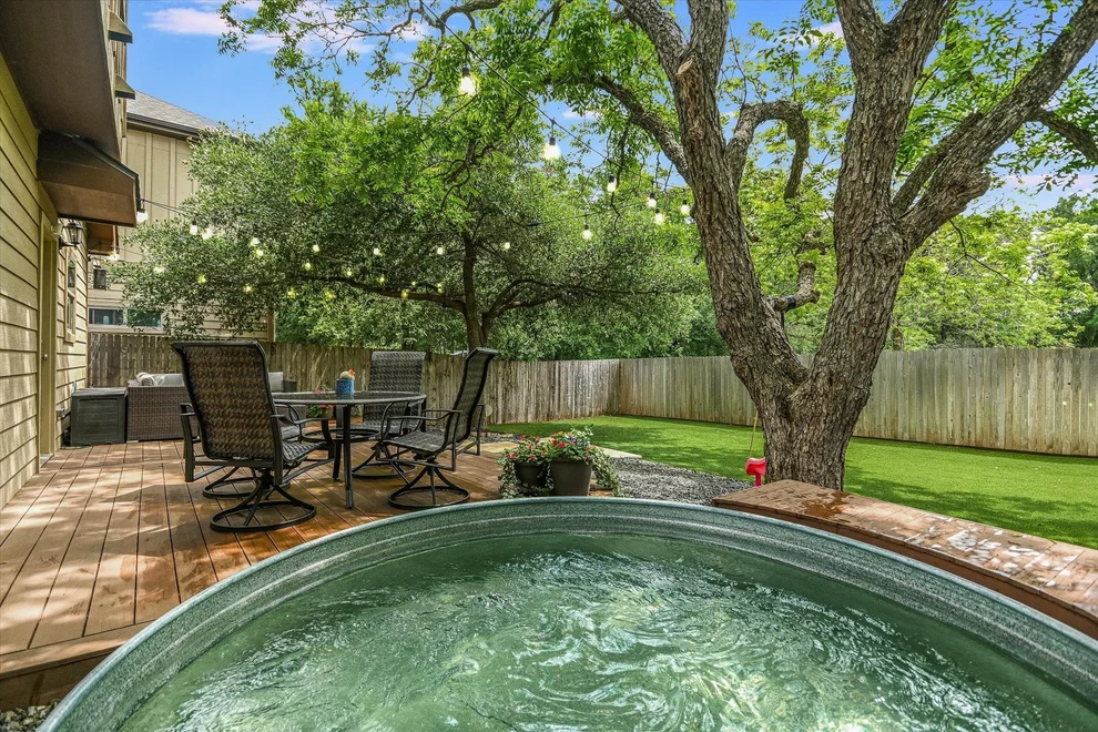 Unit for sale at 7337 Menchaca RD, Austin, TX 78745