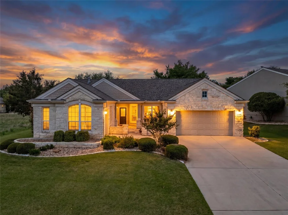 Unit for sale at 214 Summit ST, Georgetown, TX 78633