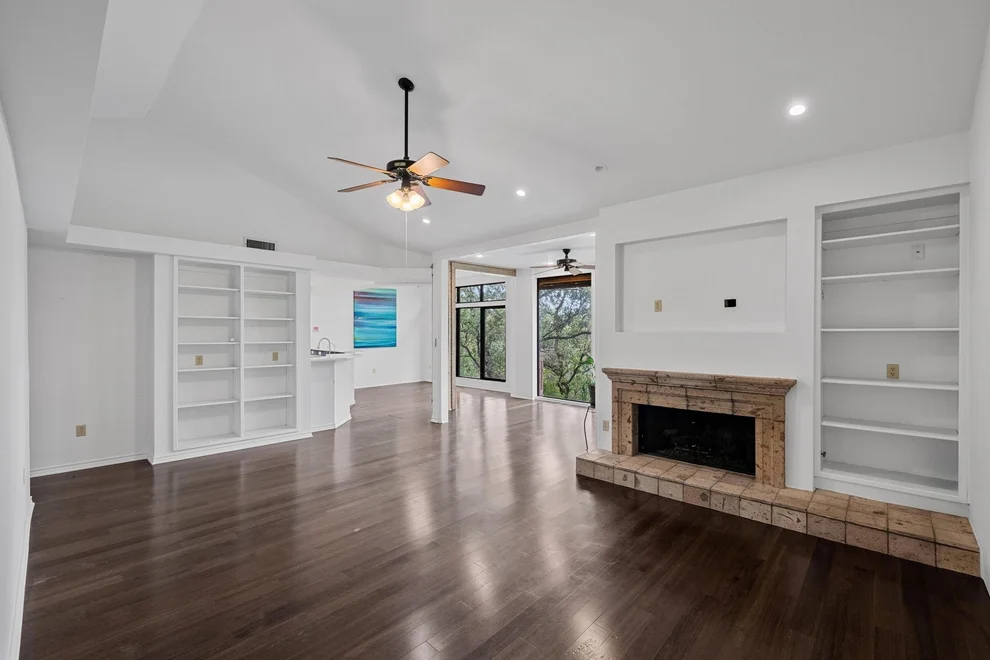 Unit for sale at 1000 Liberty Park DR, Austin, TX 78746