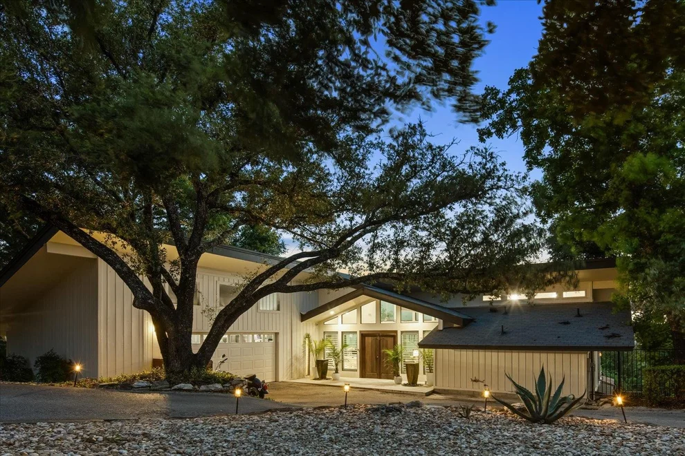 Unit for sale at 909 Electra, Lakeway, TX 78734