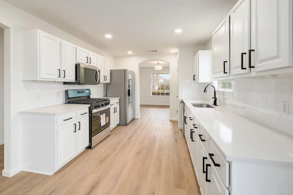 Unit for sale at 105 Ryan CV, Hutto, TX 78634