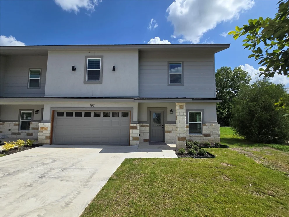 Unit for sale at 2105 Tiger TRL, Round Rock, TX 78664