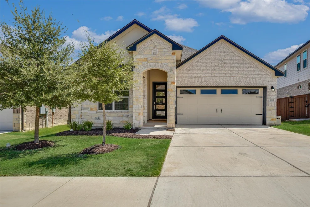 Unit for sale at 1013 Bear Track LOOP, Georgetown, TX 78628