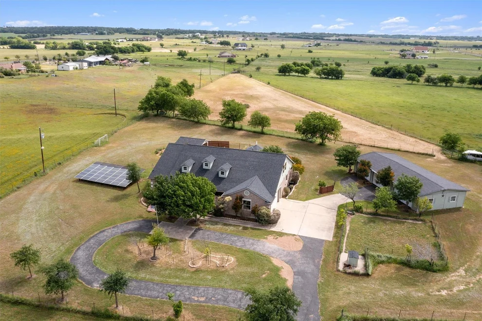 Unit for sale at 200 Western Hill DR, Georgetown, TX 78626