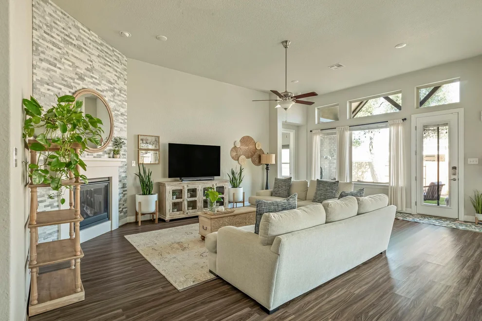 Unit for sale at 2021 Bear Creek DR, Leander, TX 78641