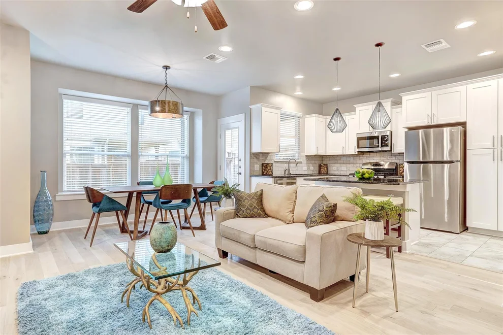 Unit for sale at 7436 Easy Wind DR, Austin, TX 78757