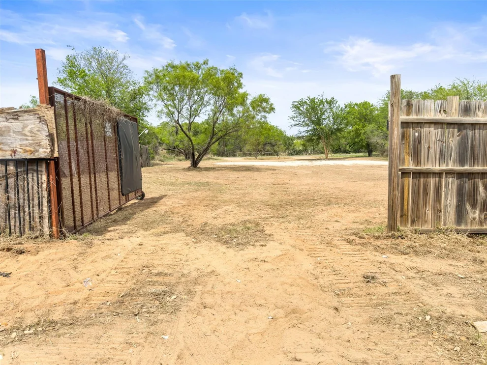 Unit for sale at 302 Seneca DR, Burnet, TX 78611