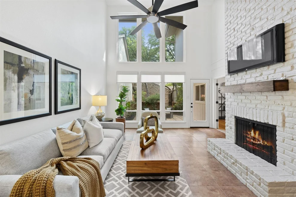 Unit for sale at 8346 Summerwood DR, Austin, TX 78759